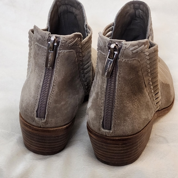 Vince Camuto Pippsy Lattice Side Foxy Suede Leather Booties Ankle Boots Summer - Picture 14 of 16